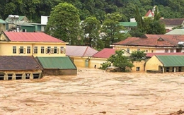 Mưa xối xả nhiều giờ, 14 tỉnh thành trên cả nước nguy cơ lũ quét và sạt lở đất