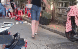 Vụ quán bún rửa bát 3 giây ở Huế: Đoàn kiểm tra đến, "lộ" ra nhiều dấu hiệu bất ổn