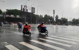 Thời tiết TP HCM hôm nay, 16-8: Chiều và tối dự báo mưa dông, có việc cần thiết hãy ra đường