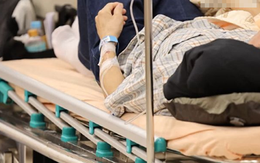 Cô gái 28 tuổi suy thận như cụ bà 80 vì uống thuốc để giảm cân