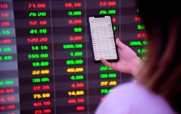 Khối ngoại nối dài chuỗi bán ròng, "xả" hơn 1.500 tỷ đồng trong phiên 19/8, cổ phiếu nào chịu áp lực lớn nhất?