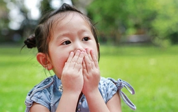 Không hề mê tín: Khoa học chỉ ra 3 dấu hiệu trên mặt tố cáo NGƯỜI XẤU, dạy con biết trước để tránh xa