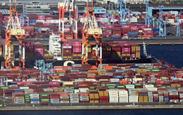 Nền kinh tế lớn thứ 4 thế giới hứng cú sốc: Một chỉ số thương mại giảm mạnh nhất 4 năm, doanh nghiệp cầm cự trước thuế quan