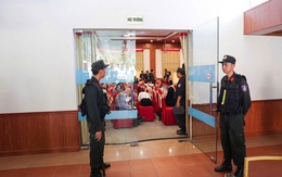 Vụ hàng trăm cảnh sát đột kích ổ nhóm kinh doanh đa cấp: "Nhiều chị em trốn chồng, trốn con để đi"