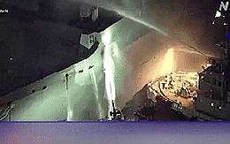 Kịch tính cứu tàu Hải quân Mỹ bốc cháy ở cảng Nhật Bản