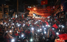 Khoảnh khắc có thật ở Hà Nội tối 21/8 khiến nhiều người ngỡ như AI tạo ra