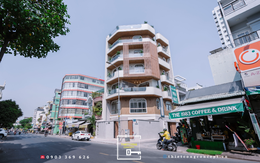 Mê mẩn nhà phố hai mặt tiền góc ngã ba đầy ánh sáng