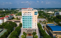 Cứ tưởng điểm chuẩn 30 đã là cao nhất, nhưng lịch sử từng ghi nhận những ngành thí sinh phải "đạt"... 10,16 điểm/môn mới đỗ!