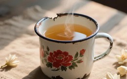 Rót nước sôi vào 5 loại cốc này chẳng khác nào tự pha "thuốc độc" nhưng nhiều gia đình vẫn dùng