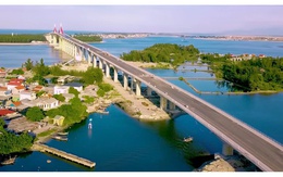 Hơn 1 tuần nữa, cầu vượt biển dài nhất miền Trung sẽ thông xe