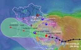 Bão áp sát đất liền, mạnh nhất hàng chục năm ở Bắc Trung Bộ