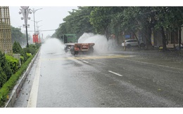 Bão số 5 (Kajiki): Hà Tĩnh mưa to, gió giật tung mái tôn, cây ngã