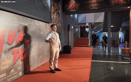 Nam thần người Mỹ đẹp nhất Mưa Đỏ: Cựu cảnh sát visual đỉnh nóc kịch trần, mê Việt Nam suốt 8 năm không chịu về nước