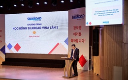 SILKROAD VINA trao 1 tỷ đồng học bổng tiếp sức sinh viên Việt Nam