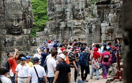 Từ 'trụ cột' đến 'cú sốc': 90% khách Thái quay gót, du lịch Campuchia lao đao - Trung Quốc thành cứu cánh Từ 'trụ cột' đến 'cú sốc': 90% khách Thái quay gót, du lịch Campuchia lao đao - Trung Quốc thành cứu cánh