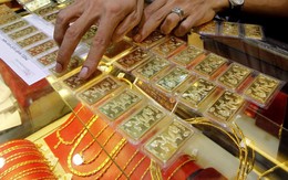 Hôm nay: Giá vàng trong nước vẫn tăng không ngừng, vàng thế giới giảm