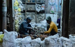 Đế chế rác thải điện tử tỷ USD ở Ấn Độ: Mỗi năm thu gom 1,75 triệu tấn, máy tính, điện thoại, tivi đổi lấy đồng, sắt, vàng