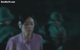 Bí mật sau cảnh nóng nhất Mưa Đỏ: Nam nữ chính không dám nhìn mặt nhau, đạo diễn tiết lộ 1 câu sốc óc