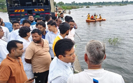 Đi theo Google Maps, gia đình 9 người rơi xuống sông: 3 người tử vong, bé gái 4 tuổi vẫn mất tích