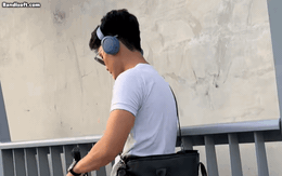 Mỹ nam đáng yêu nhất Mưa Đỏ đổi đời nhờ nói quá nhiều, phá hỏng nguyên tác nhưng ai xem cũng khen nức nở