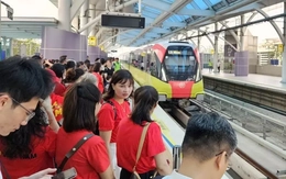 Tàu điện Hà Nội chạy xuyên đêm phục vụ khách dịp Lễ Quốc khánh