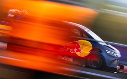 Ford phá kỷ lục Nürburgring bằng... xe tải giao hàng