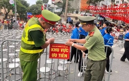 Công an Hà Nội đề nghị người dân không dựng lều giữ chỗ xem diễu binh