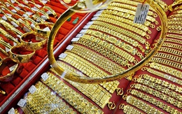 Giá vàng cao chót vót, động thái lạ của các công ty vàng