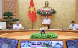 Thủ tướng: Điều hành kinh tế chịu áp lực lớn về tỉ giá, lạm phát và thuế quan