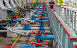 Dự trữ khí đốt của Ukraine xuống mức thấp nhất trong hơn 1 thập kỷ, chỉ còn hơn 30% trong khi mùa đông khắc nghiệt đang đến gần