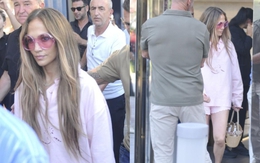 Sốc trước cảnh Jennifer Lopez bị 1 cửa hàng đuổi cổ, nhưng phản ứng sau đó mới gọi là “đỉnh của đỉnh”!