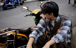 Khoản nợ 3,2 tỷ đồng khiến ông chủ phải đi làm shipper: Gác lại đam mê vài năm không chết, nhưng không có tiền ăn 1 tháng thì sẽ chết!