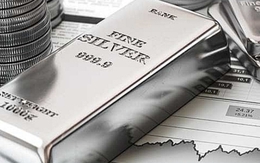 Không chỉ vàng 'nóng bỏng tay', kim loại này cũng được dự báo nổi sóng