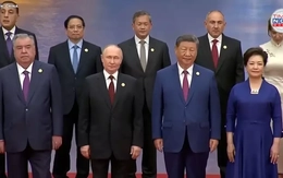 Chủ tịch Trung Quốc Tập Cận Bình chào đón các khách mời quốc tế tại Thiên Tân