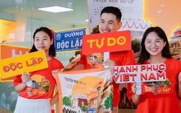 Người Việt chi hàng tỷ đồng mua khăn, áo, cờ đỏ sao vàng dịp đại lễ 2/9