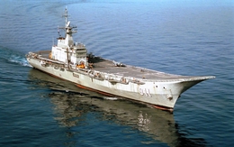 Hé lộ về chiếc tàu sân bay duy nhất ở Đông Nam Á: Từ hung thần chiến tranh bất đắc dĩ chuyển mình thành sứ giả hoà bình
