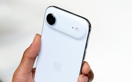 Apple vừa ra mắt chiếc 'iPhone xấu nhất lịch sử'