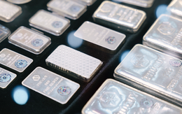 Giá bạc ổn định ở mức cao