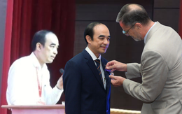 Đây chính là người có profile "KHỦNG" nhất buổi đăng ký Bác sĩ nội trú: Nghe lời phát biểu mà ngưỡng mộ, đúng là top đầu tri thức!