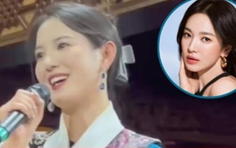 Thôn nữ quá giống Song Hye Kyo khiến trang viên thành điểm du lịch 'hot'