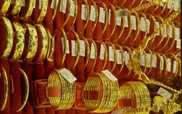 Sáng 11/9: Giá vàng nhẫn, vàng SJC tiếp tục lao dốc Sáng 11/9: Giá vàng nhẫn, vàng SJC tiếp tục lao dốc