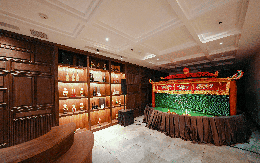 Lần đầu tiên thực khách Hà Nội vừa thưởng thức 100 đặc sản 3 miền vừa có thể “thẩm” 1 điều đặc biệt ngay giữa lòng phố cổ