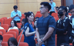 Bác sĩ nội trú STT 316 bất ngờ gây sốt MXH nhờ 19 giây lên sóng Match Day