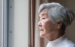 Càng về già càng phải giấu kỹ 3 thứ này: Hở ra là bi kịch ập xuống cả gia đình!