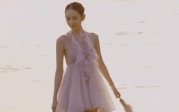 "Không thể sống yên" với 6 mỹ nhân Việt có đôi chân dài nuốt nuồn nuột, đứng im thôi cũng có hào quang