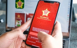 Thủ tướng: Không yêu cầu công dân xuất trình giấy tờ đã được tích hợp trên VNeID