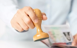 Bộ Nội vụ chỉ đạo 'nóng' về gia hạn giấy phép lao động