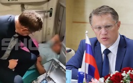 CLIP: Bộ trưởng Bộ Y tế Nga cấp cứu nam hành khách trên chuyến bay đến Việt Nam