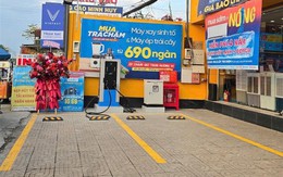 Tỷ phú Phạm Nhật Vượng "bắt tay" ông Nguyễn Đức Tài triển khai hơn 2.000 trạm sạc, điểm đổi pin VinFast tại cửa hàng Thế Giới Di Động