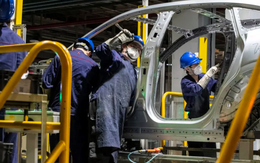 Mất thị trường 19.000 tỷ USD, quốc gia chủ chốt của BRICS lập tức được một loạt 'khách sộp' mới mua hàng: Bị áp thuế gần 150% nhưng 'cỗ máy' thương mại vẫn hái ra tiền